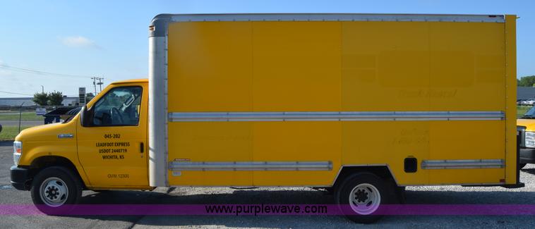 image for item K2838 2012 Ford E350 Super Duty box truck