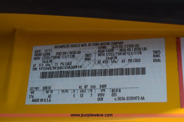 image for item K2838 2012 Ford E350 Super Duty box truck