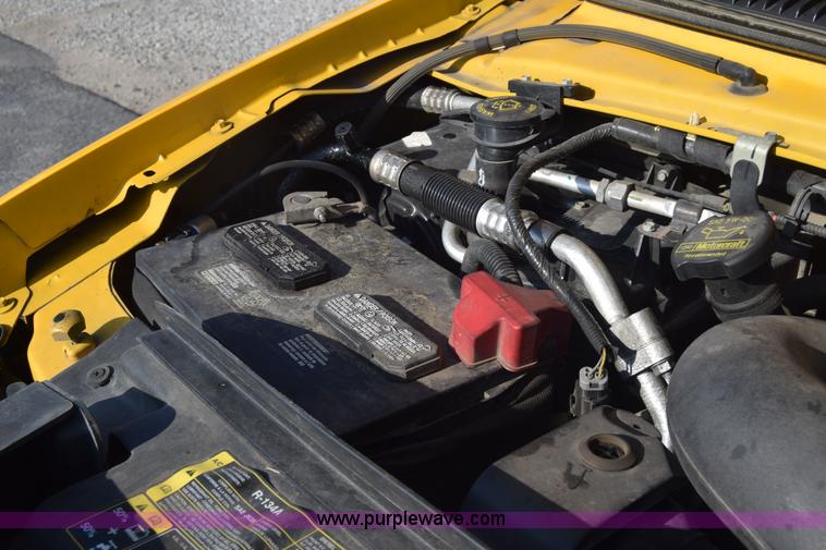 image for item K2838 2012 Ford E350 Super Duty box truck