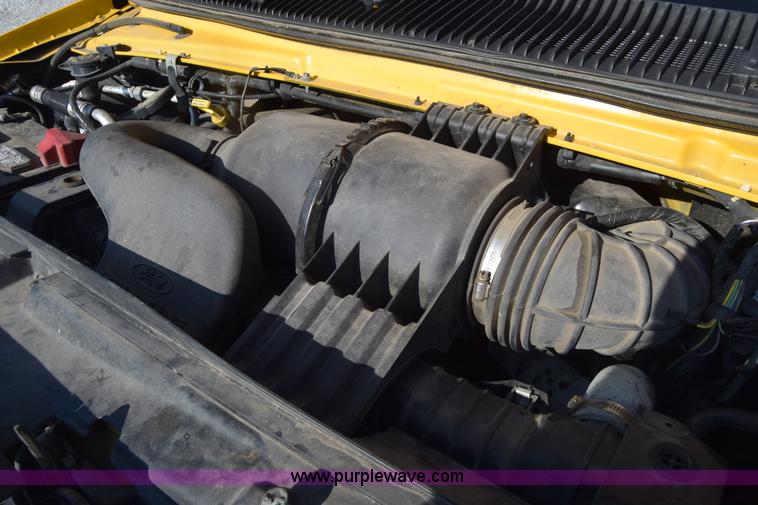 image for item K2838 2012 Ford E350 Super Duty box truck