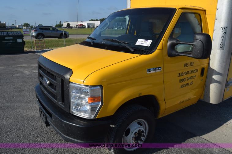 image for item K2838 2012 Ford E350 Super Duty box truck