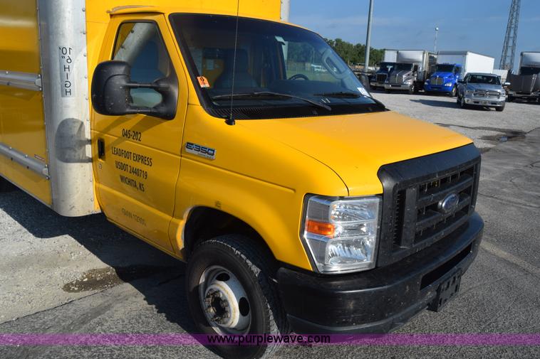 image for item K2838 2012 Ford E350 Super Duty box truck