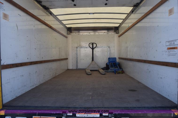 image for item K2838 2012 Ford E350 Super Duty box truck