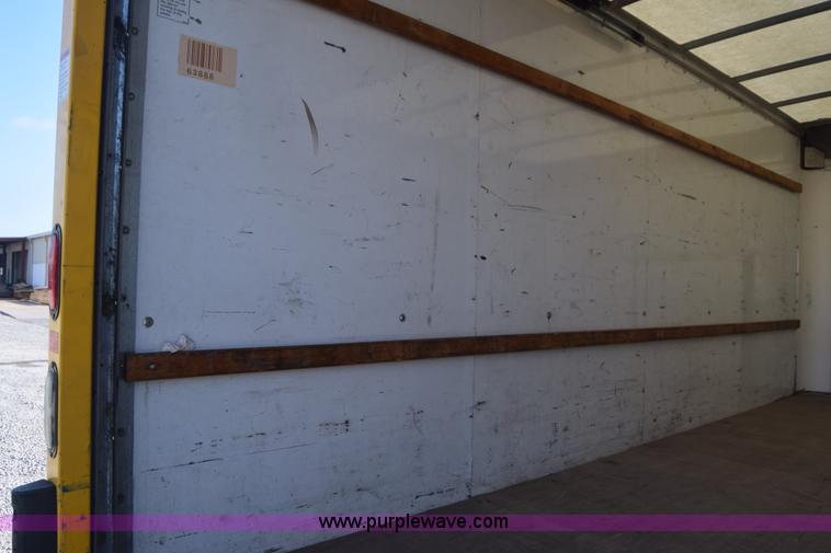 image for item K2838 2012 Ford E350 Super Duty box truck