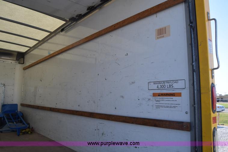 image for item K2838 2012 Ford E350 Super Duty box truck