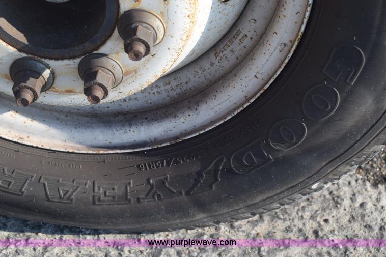 image for item K2838 2012 Ford E350 Super Duty box truck