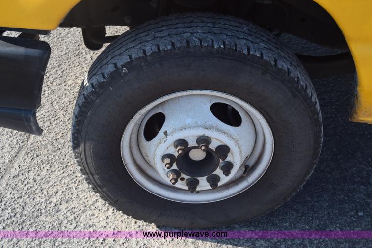 image for item K2838 2012 Ford E350 Super Duty box truck