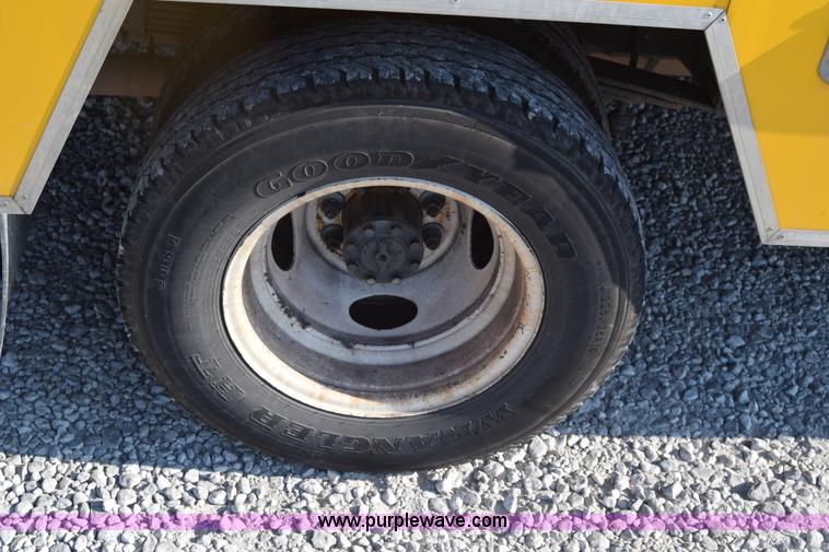 image for item K2838 2012 Ford E350 Super Duty box truck