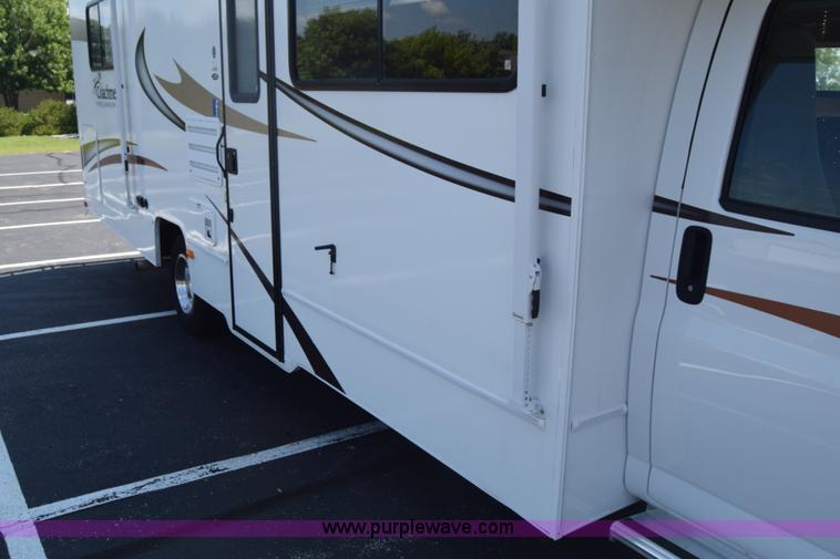 image for item K2841 2014 Chevrolet Express G4500 Coachman Freelander RV