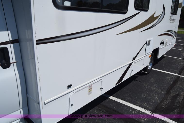 image for item K2841 2014 Chevrolet Express G4500 Coachman Freelander RV