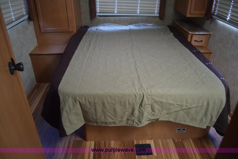 image for item K2841 2014 Chevrolet Express G4500 Coachman Freelander RV