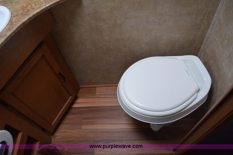 image for item K2841 2014 Chevrolet Express G4500 Coachman Freelander RV