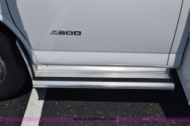 image for item K2841 2014 Chevrolet Express G4500 Coachman Freelander RV