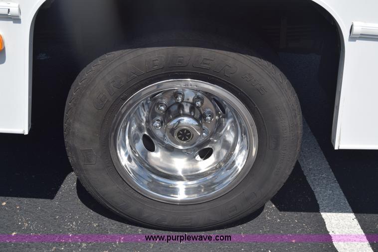 image for item K2841 2014 Chevrolet Express G4500 Coachman Freelander RV