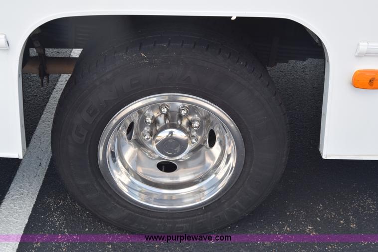 image for item K2841 2014 Chevrolet Express G4500 Coachman Freelander RV