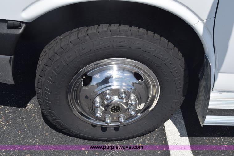 image for item K2841 2014 Chevrolet Express G4500 Coachman Freelander RV