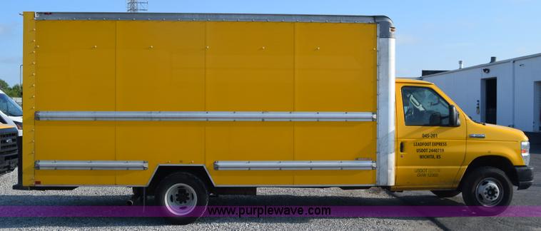 image for item K2842 2012 Ford E350 Super Duty box truck