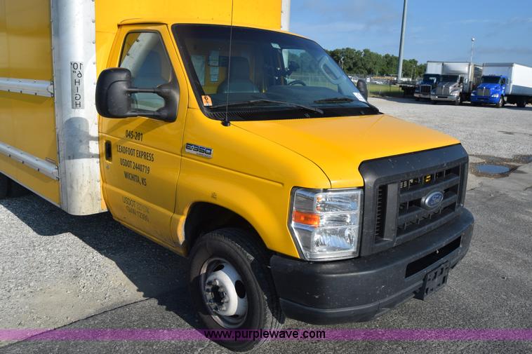 image for item K2842 2012 Ford E350 Super Duty box truck
