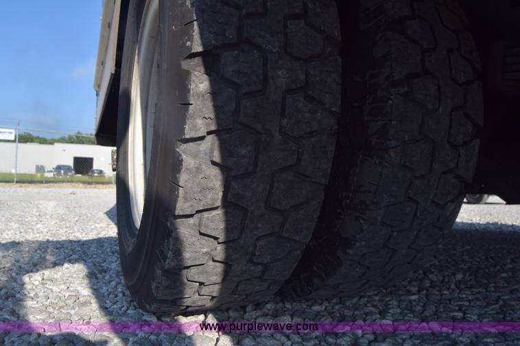 image for item K2842 2012 Ford E350 Super Duty box truck