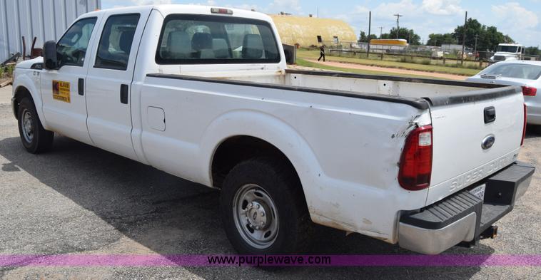image for item K2928 2011 Ford F250 Super Duty Crew Cab pickup truck