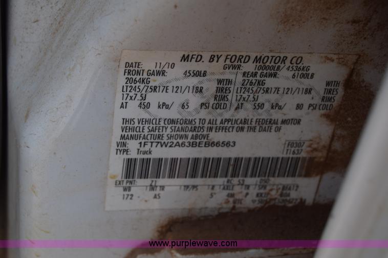 image for item K2928 2011 Ford F250 Super Duty Crew Cab pickup truck