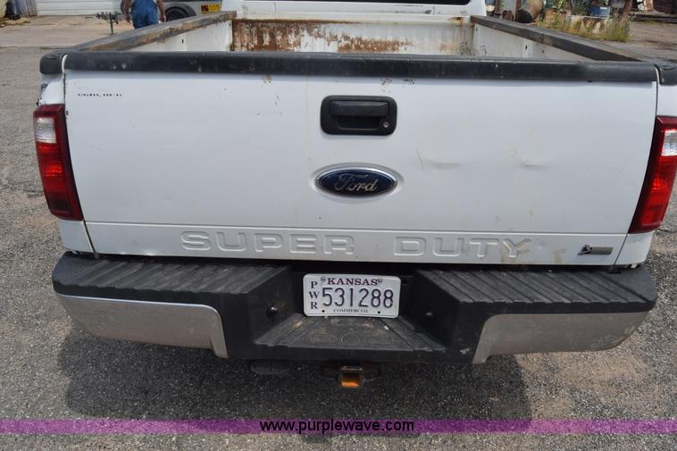 image for item K2928 2011 Ford F250 Super Duty Crew Cab pickup truck
