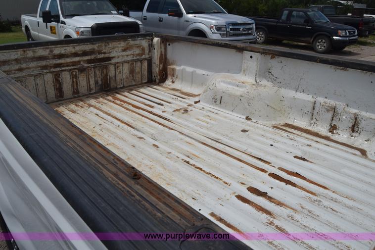 image for item K2928 2011 Ford F250 Super Duty Crew Cab pickup truck