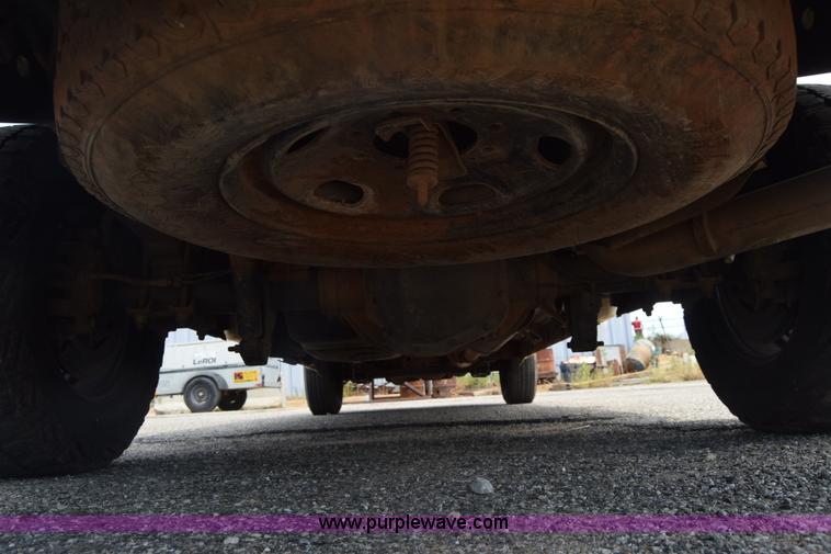 image for item K2928 2011 Ford F250 Super Duty Crew Cab pickup truck