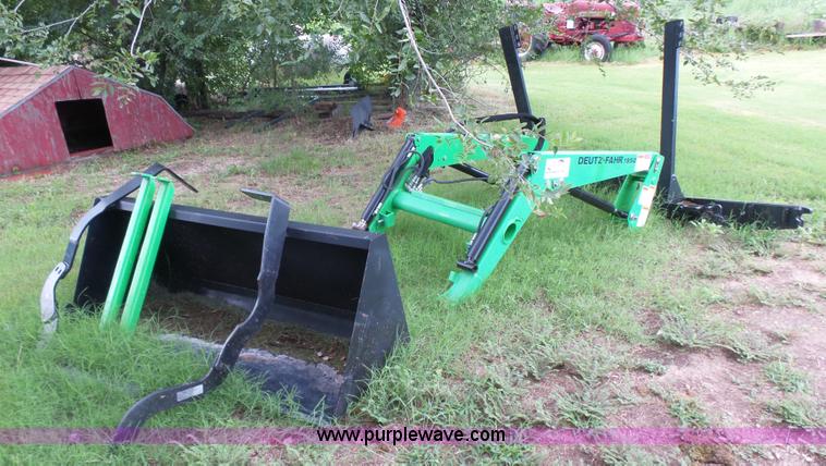 image for item K3109 Deutz Fahr 1950 loader