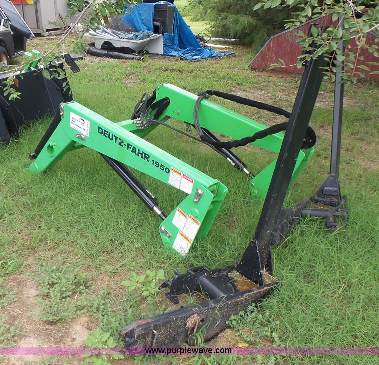 image for item K3109 Deutz Fahr 1950 loader