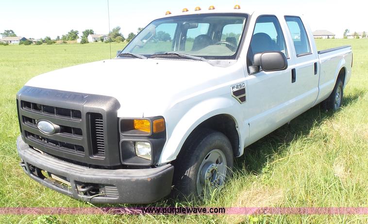 image for item K3152 2008 Ford F250 Super Duty Crew Cab pickup truck