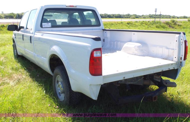 image for item K3152 2008 Ford F250 Super Duty Crew Cab pickup truck