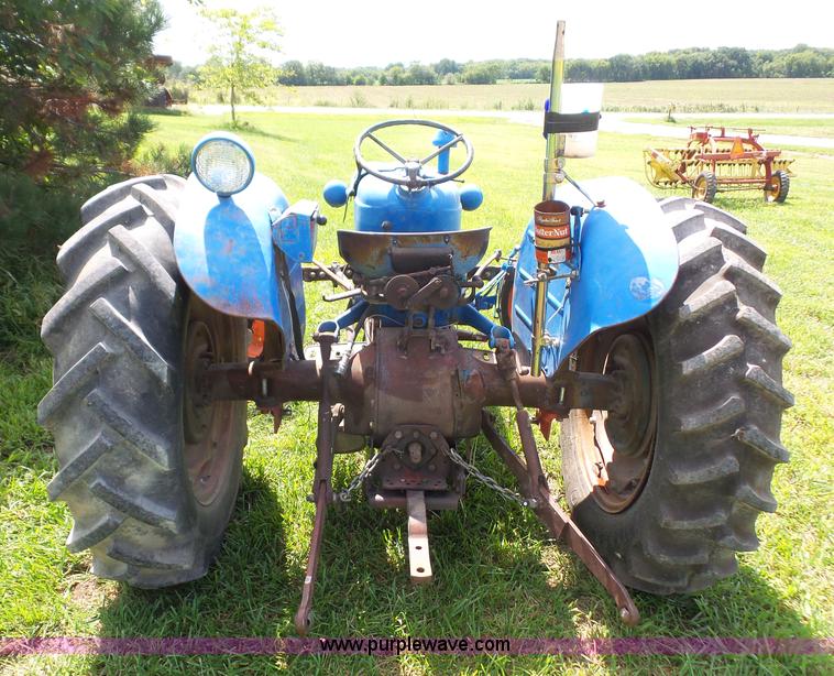 image for item K3591 1960 Fordson Dextra tractor