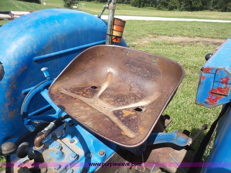 image for item K3591 1960 Fordson Dextra tractor