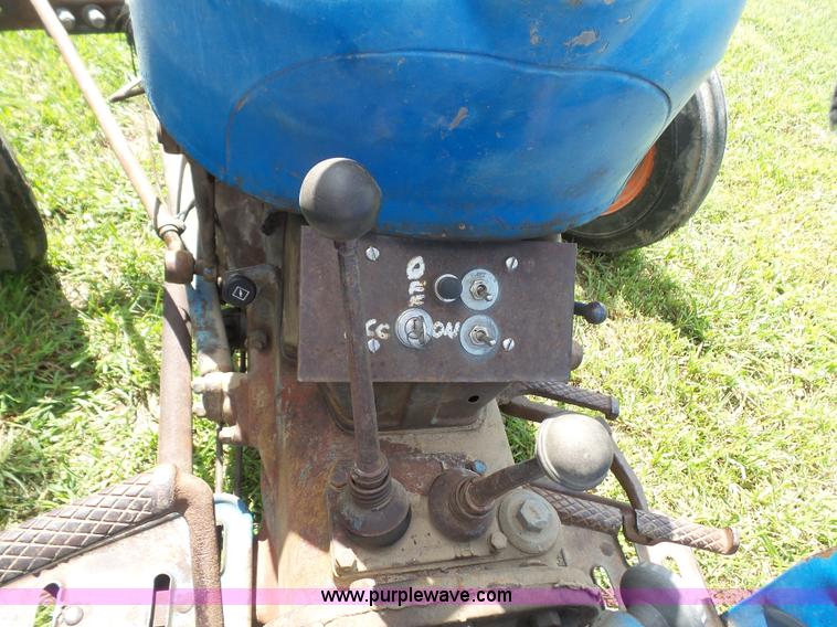 image for item K3591 1960 Fordson Dextra tractor