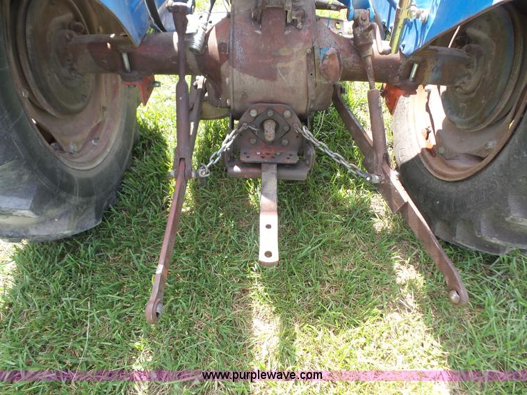 image for item K3591 1960 Fordson Dextra tractor