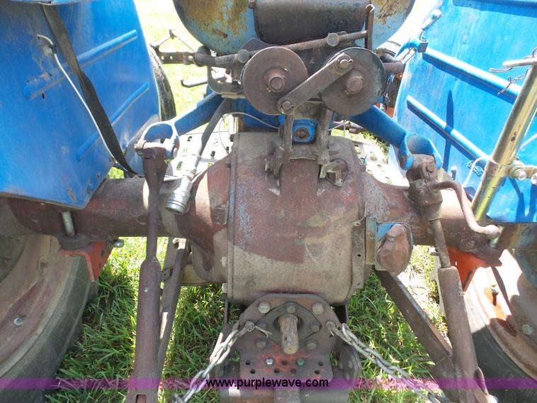 image for item K3591 1960 Fordson Dextra tractor