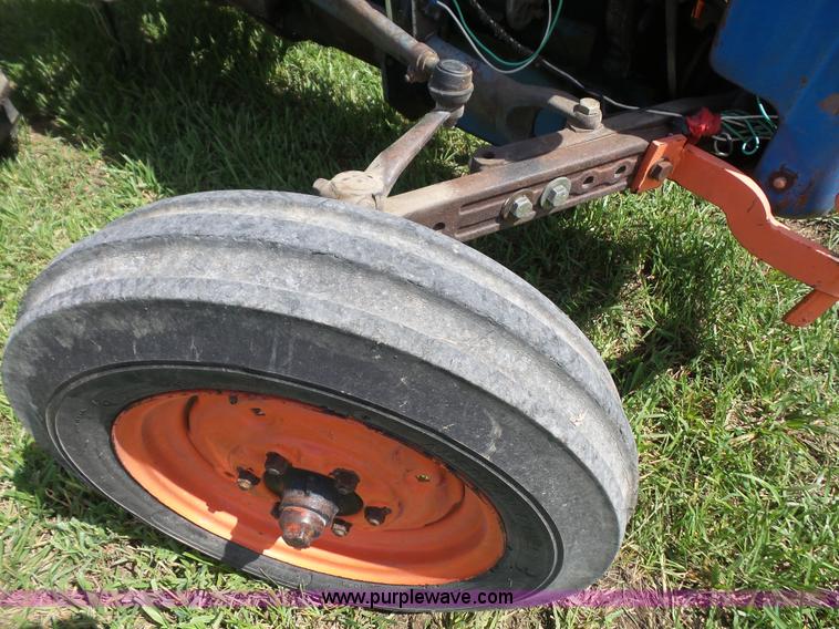 image for item K3591 1960 Fordson Dextra tractor