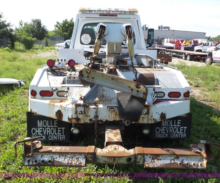 image for item K3597 2007 Chevrolet 5500 wrecker truck