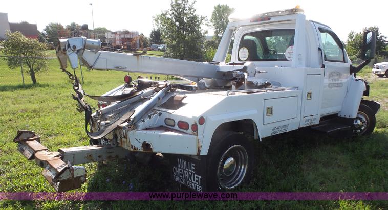 image for item K3597 2007 Chevrolet 5500 wrecker truck