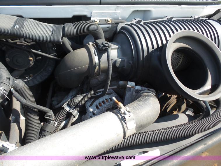 image for item K3597 2007 Chevrolet 5500 wrecker truck