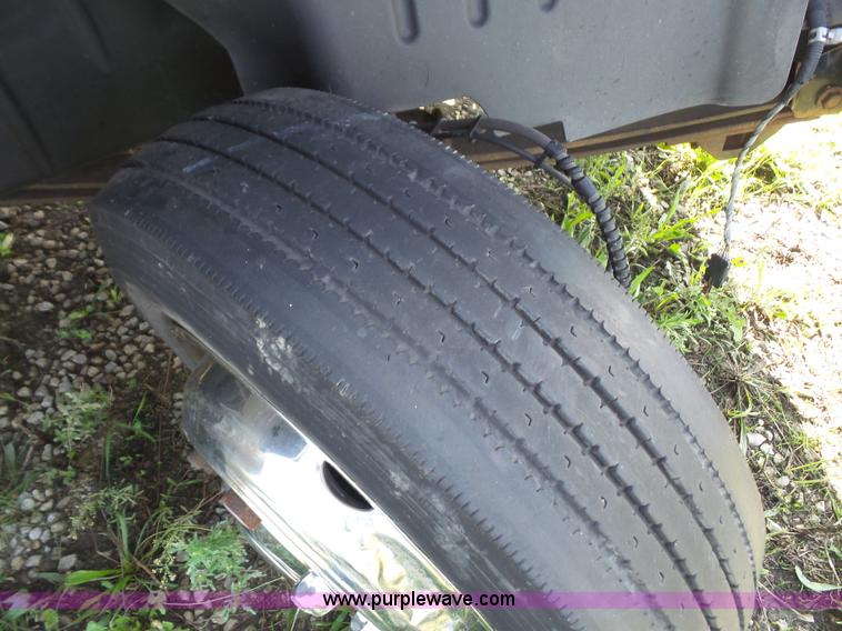 image for item K3597 2007 Chevrolet 5500 wrecker truck