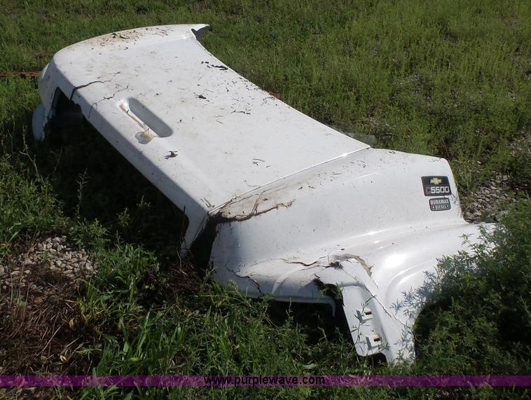 image for item K3597 2007 Chevrolet 5500 wrecker truck