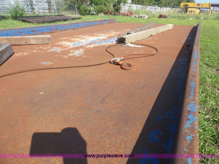 image for item K3598 2004 Ford F550 rollback truck