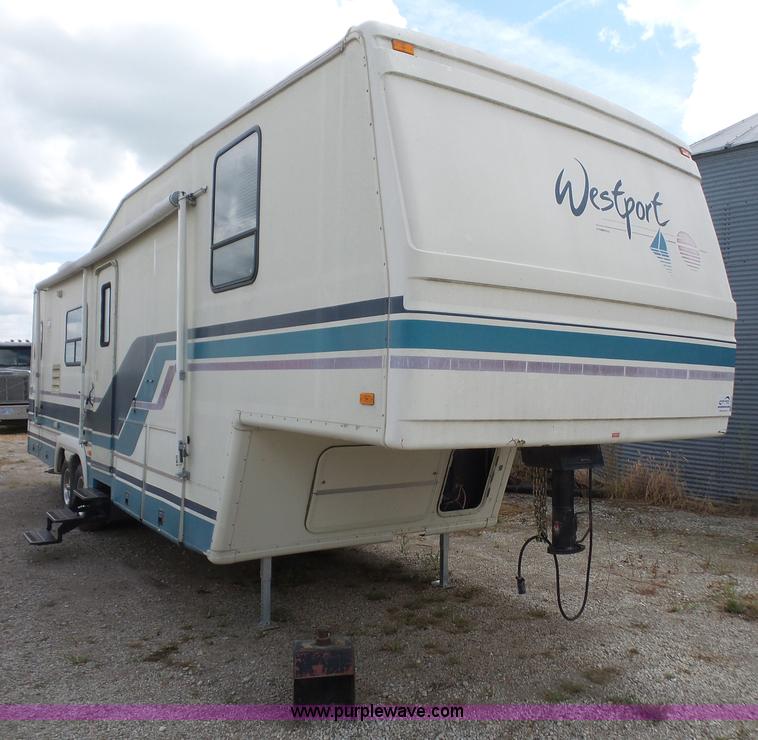 image for item K3612 1994 Fleetwood Westport camper