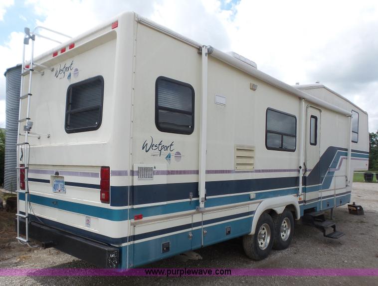 image for item K3612 1994 Fleetwood Westport camper