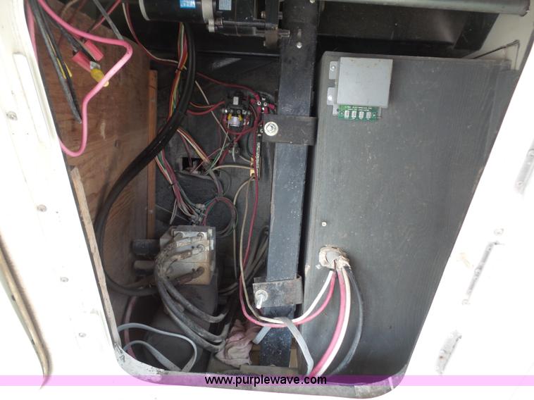 image for item K3612 1994 Fleetwood Westport camper