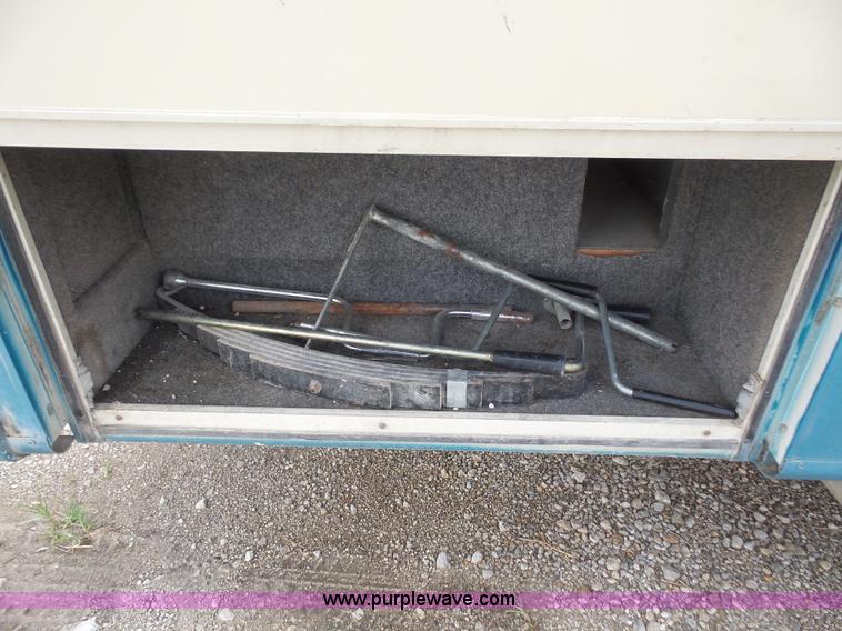 image for item K3612 1994 Fleetwood Westport camper