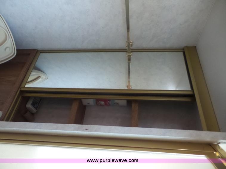 image for item K3612 1994 Fleetwood Westport camper