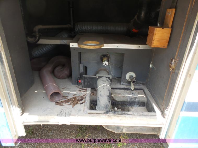 image for item K3612 1994 Fleetwood Westport camper